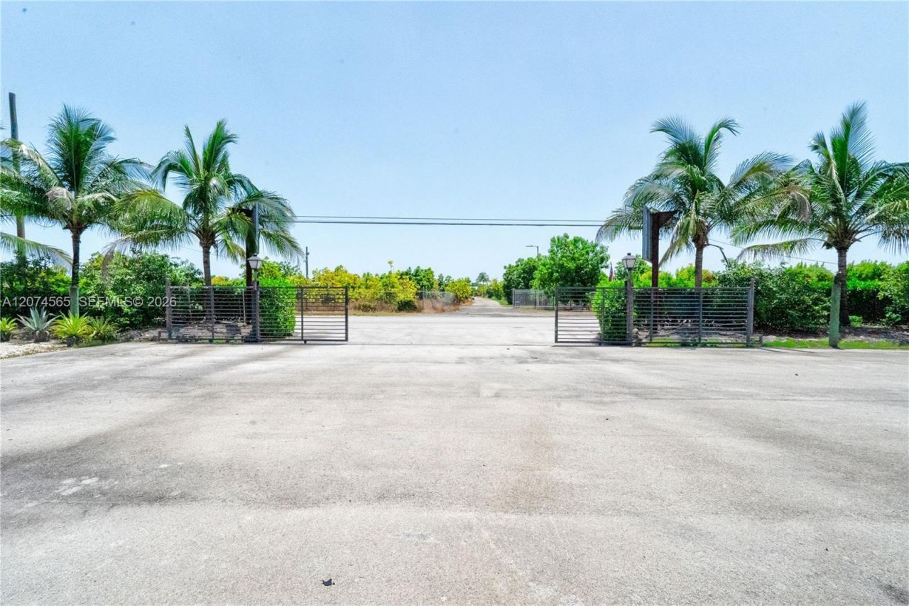 196xx SW 168 , Homestead, FL 33187 Photo