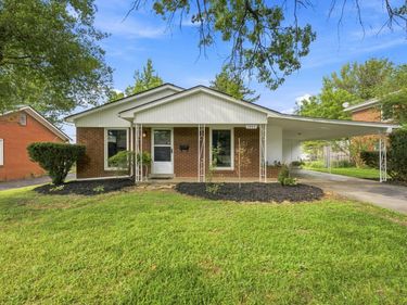 1907 Port Royal Court, Lexington, KY 40504
