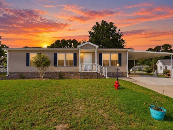 4555 Manitook Dr., Little River, SC 29566