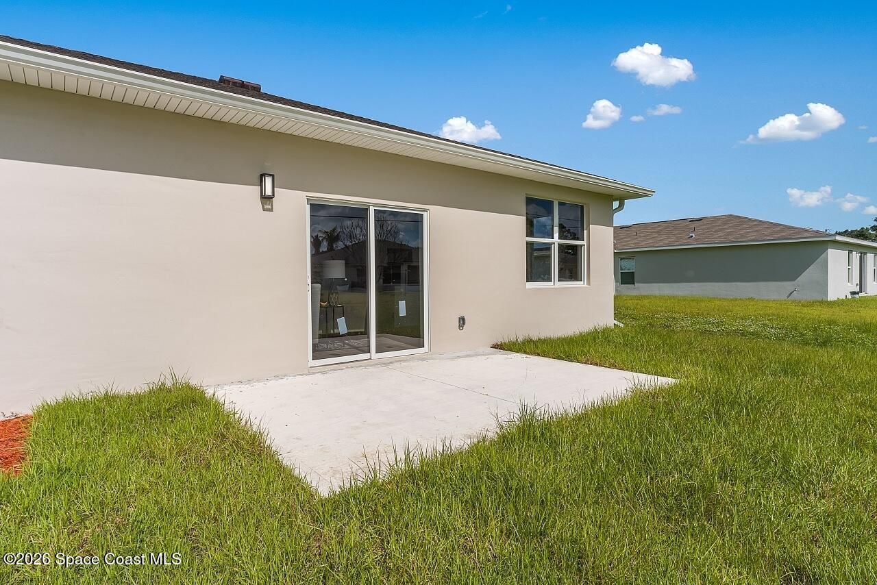 8526 102nd Court , Vero Beach, FL 32967 Photo