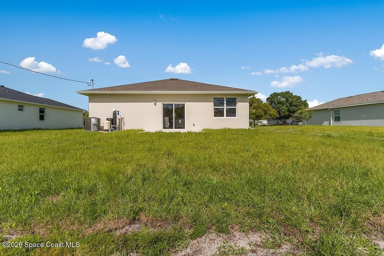 8526 102nd Court , Vero Beach, FL 32967 Photo