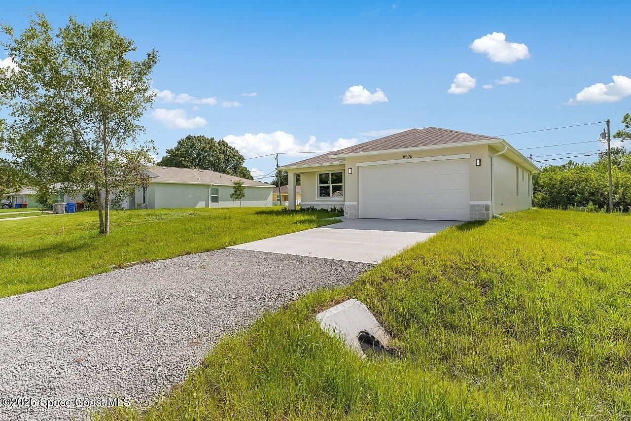 8526 102nd Court , Vero Beach, FL 32967 Photo