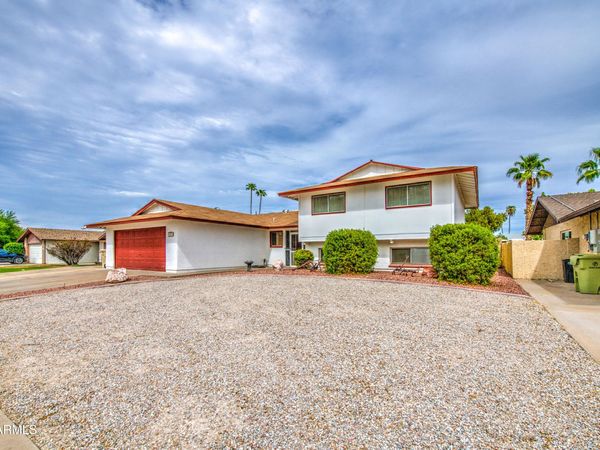 15613 N 57TH Drive, Glendale, AZ 85306