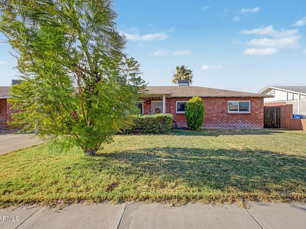 4250 W KEIM Drive, Phoenix, AZ 85019