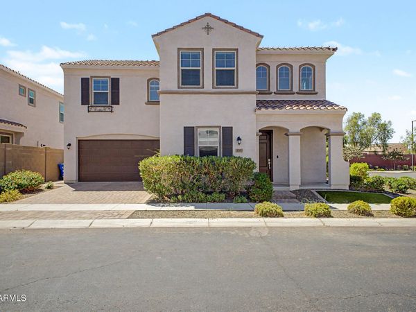939 E DANBURY Drive, Phoenix, AZ 85022