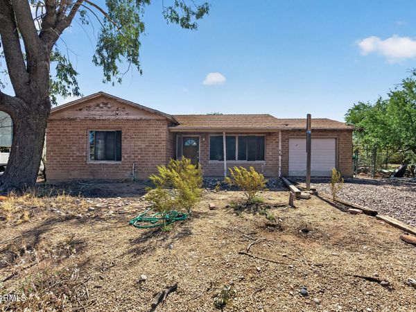 13607 N 21st Place, Phoenix, AZ 85029