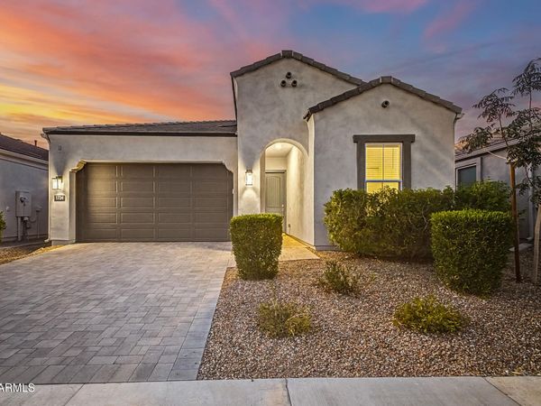 1734 E QUESTA Drive, Phoenix, AZ 85024