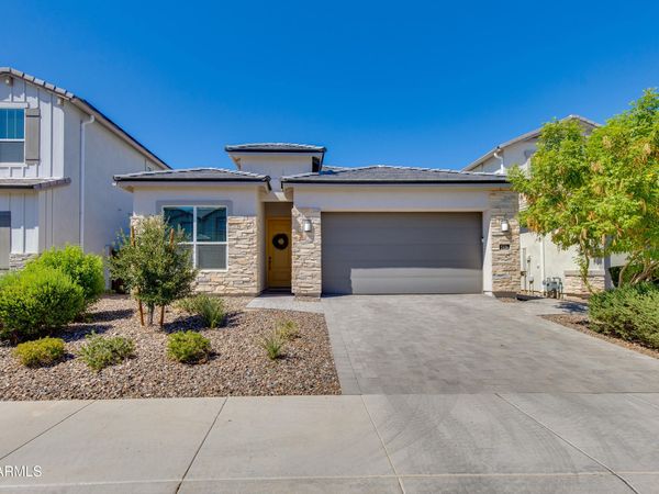 5126 E VILLAGE Drive, Scottsdale, AZ 85254