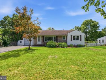 7 W CHERRY LANE, ROYERSFORD, PA 19468