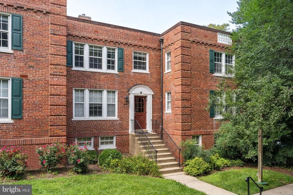 1762 N Rhodes Street, Unit 6-354, Arlington, VA 22201 Main Photo