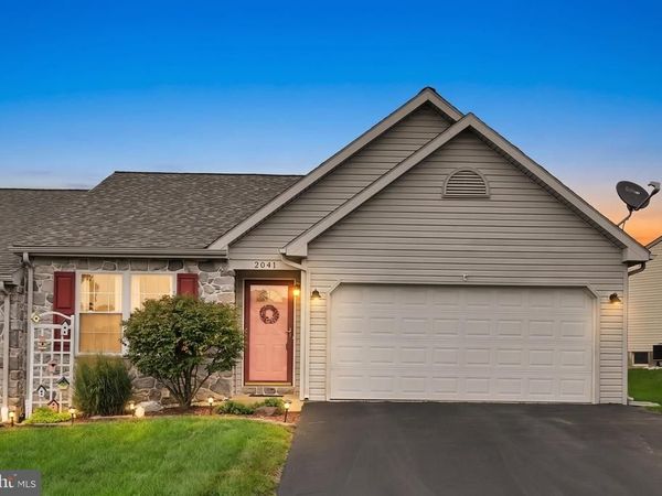 2041 WEEPING WILLOW LANE, MOUNT JOY, PA 17552