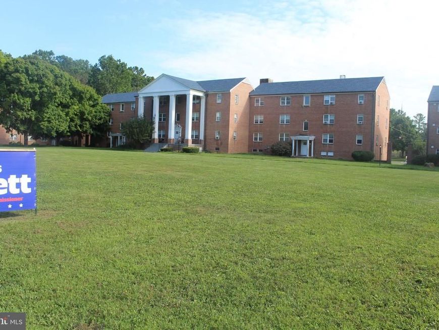 300 Northern Avenue, Unit APT 4H, Hagerstown, MD 21742 Main Photo