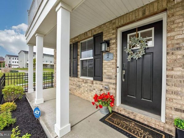 2 KARPOVICH ALY , BRIDGEPORT, PA 19405