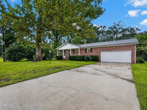 5449 COMMUNITY Circle, Jacksonville, FL 32207