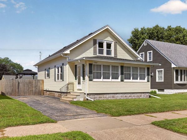1420 19th STREET S, La Crosse, WI 54601