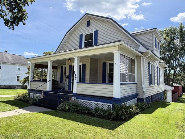 137 E North Avenue , East Palestine, OH 44413