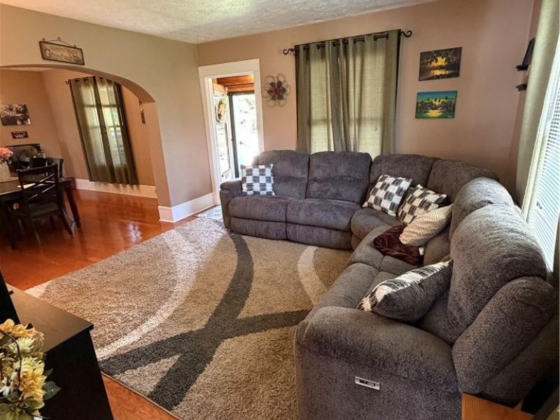 137 E North Avenue , East Palestine, OH 44413 Photo 10