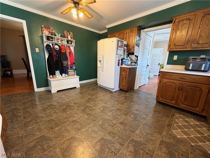 137 E North Avenue , East Palestine, OH 44413 Photo 14