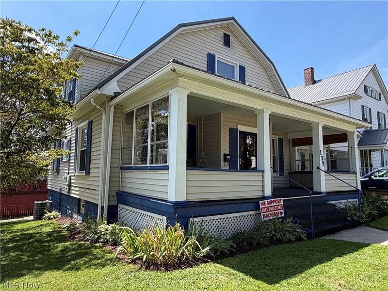 137 E North Avenue , East Palestine, OH 44413 Photo 4