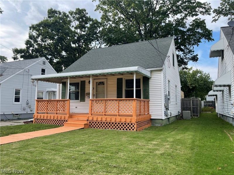 757 Davies Avenue, Akron, OH 44306 Photo 1