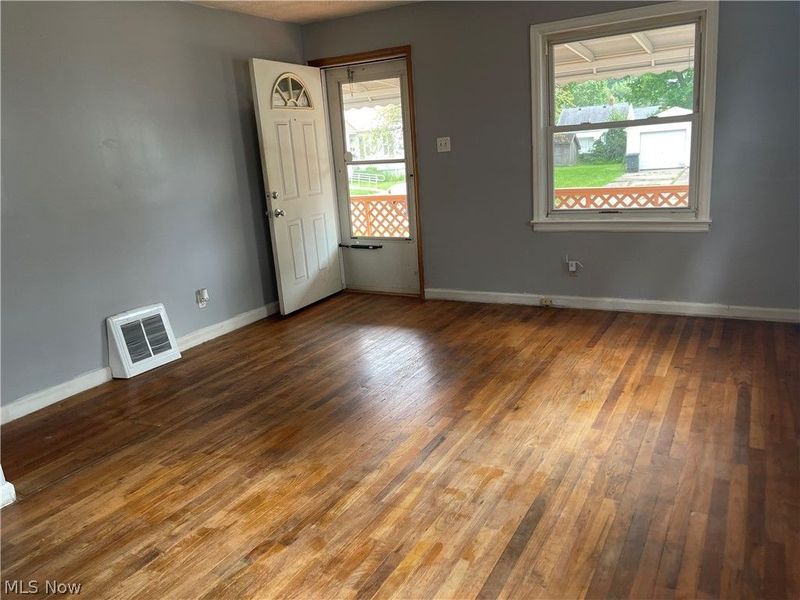 757 Davies Avenue, Akron, OH 44306 Photo 2