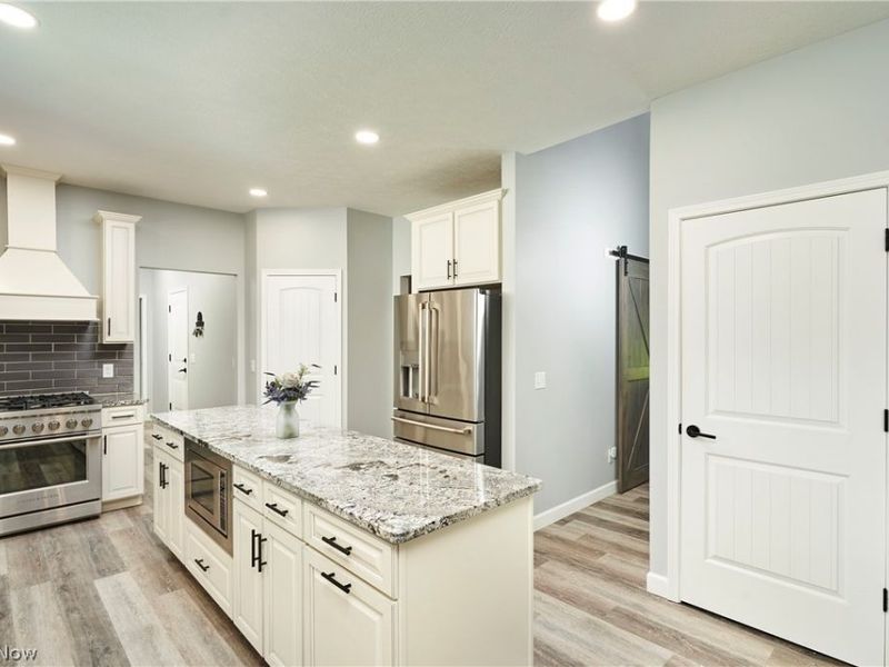 9233 Beatty Street NW, Massillon, OH 44647 Photo 6