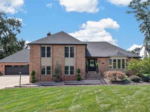 4448 Merlin Drive , Green, OH 44685