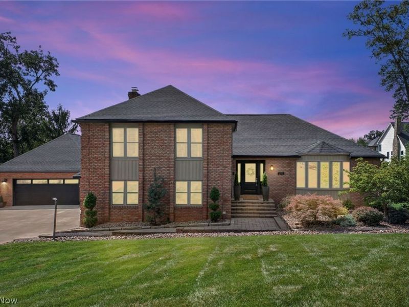 4448 Merlin Drive, Green, OH 44685 Photo 2