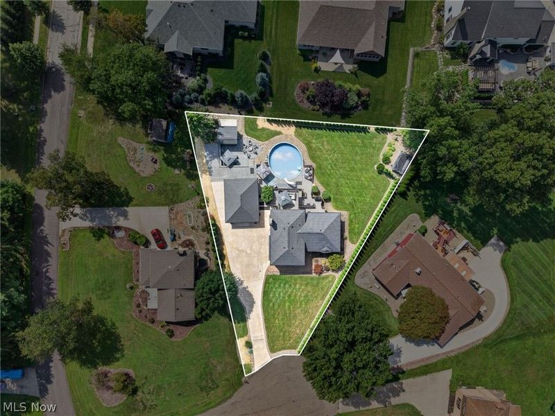 4448 Merlin Drive, Green, OH 44685 Photo 5
