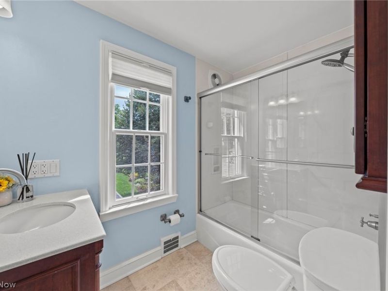 225 Melbourne Avenue, Akron, OH 44313 Photo 32