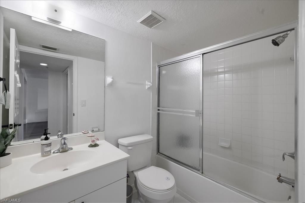 9660 Victoria Ln , Unit 206, Naples, FL 34109 Photo