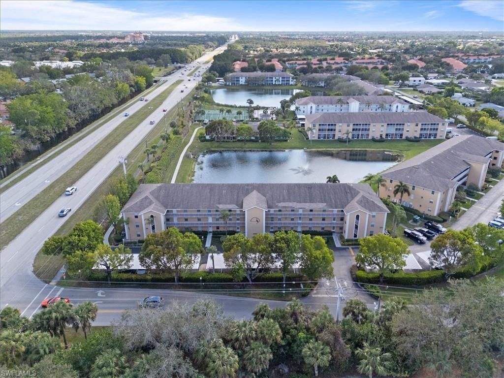 9660 Victoria Ln , Unit 206, Naples, FL 34109 Photo