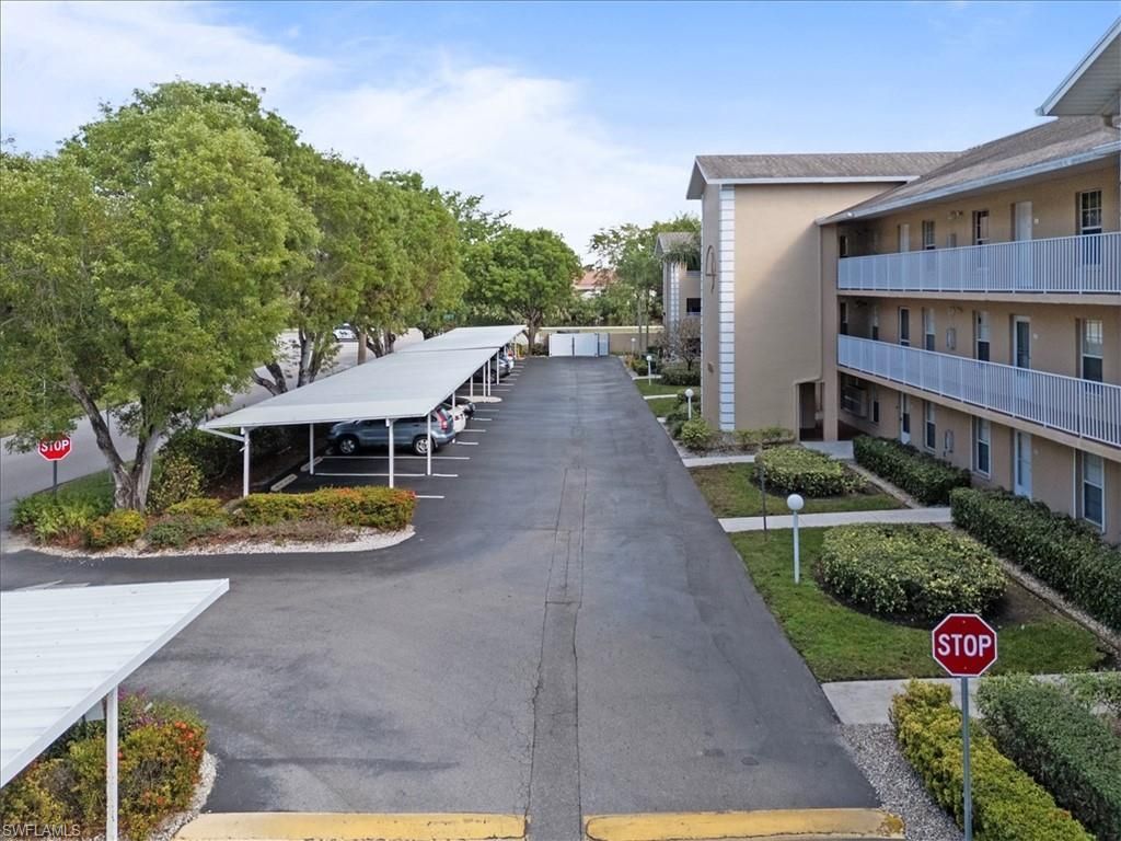 9660 Victoria Ln , Unit 206, Naples, FL 34109 Photo
