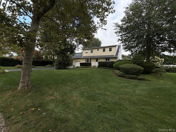 21 Purdy Avenue, East Northport, NY 11731