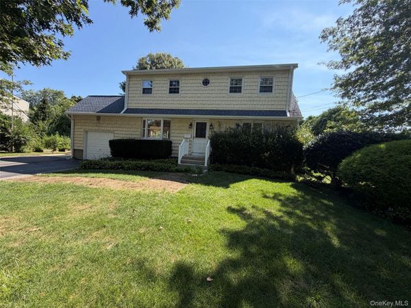21 Purdy Avenue, East Northport, NY 11731