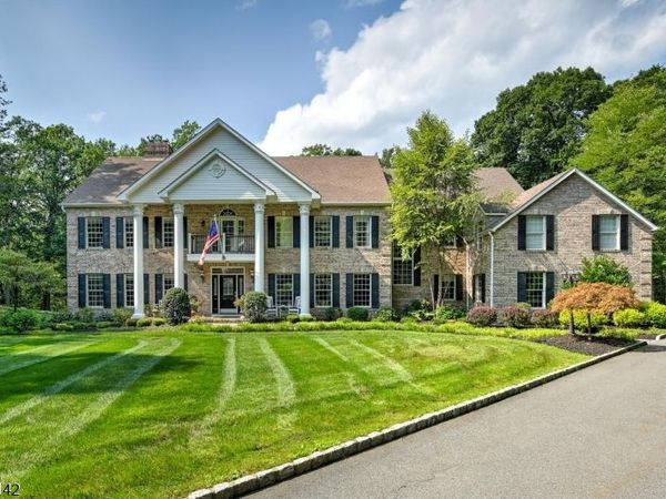 29 Douglas Dr, Sparta, NJ 07871