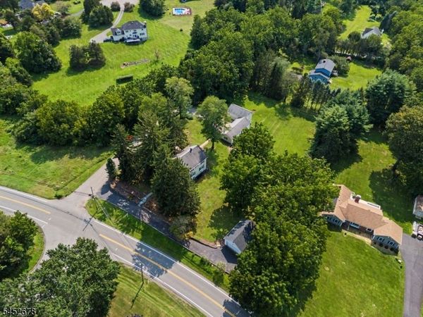 203 Johnsonburg Rd, Allamuchy, NJ 07821