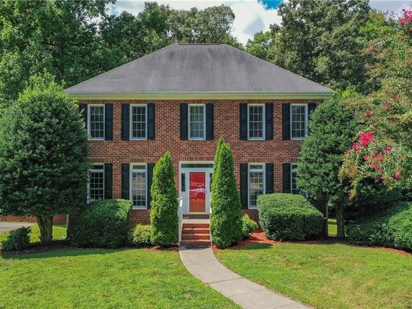 2686 Glen Forest Drive, Winston-Salem, NC 27103
