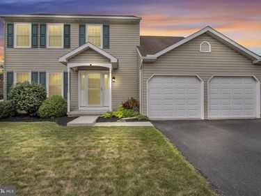 14 BLUE SPRUCE DRIVE, ENOLA, PA 17025