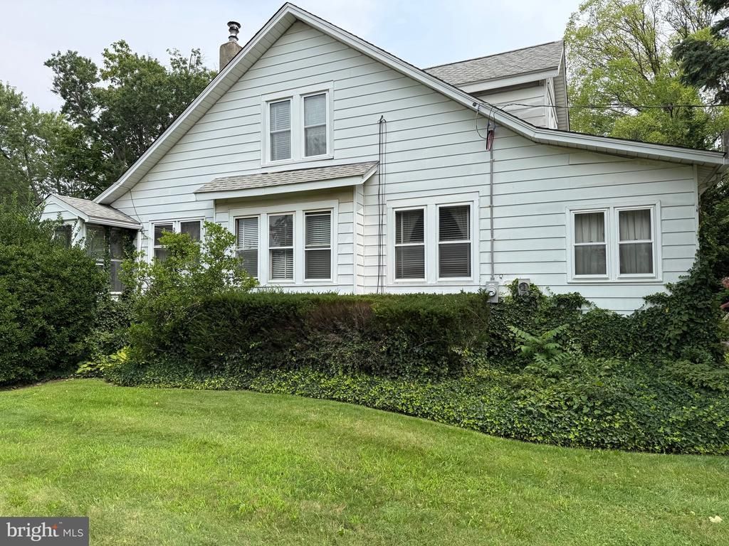 1016 MEETINGHOUSE ROAD, UPPER CHICHESTER, PA 19061