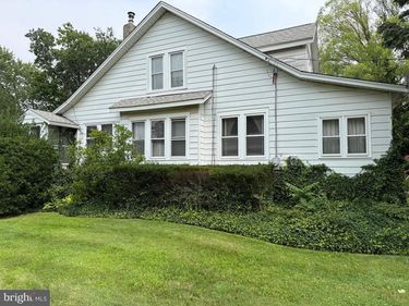 1016 MEETINGHOUSE ROAD, UPPER CHICHESTER, PA 19061