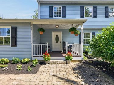 6750 County Line Road, Ontario, NY 14519