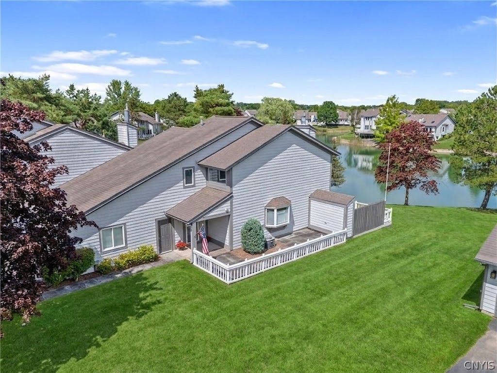 51 Parkington Circle, East Syracuse, NY 13057 Main Photo