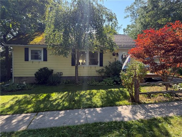 66 East Street , Canandaigua, NY 14424