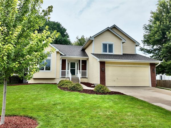 2100 NW 144th Street , Clive, IA 50325