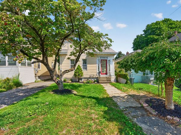 7 Lawn Avenue, Albany, NY 12204
