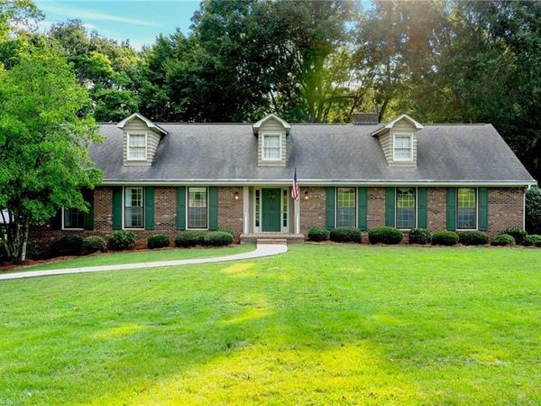 3440 Dixiana Lane, Pfafftown, NC 27040
