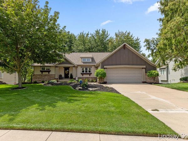 7889 Meadowood Drive, Hudsonville, MI 49426
