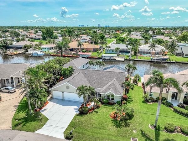 1303 SE 20th CT , CAPE CORAL, FL 33990