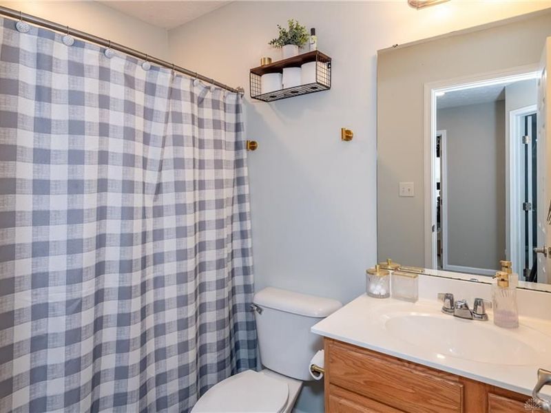 1680 Wimbledon Drive, Fairborn, OH 45324 Photo 19